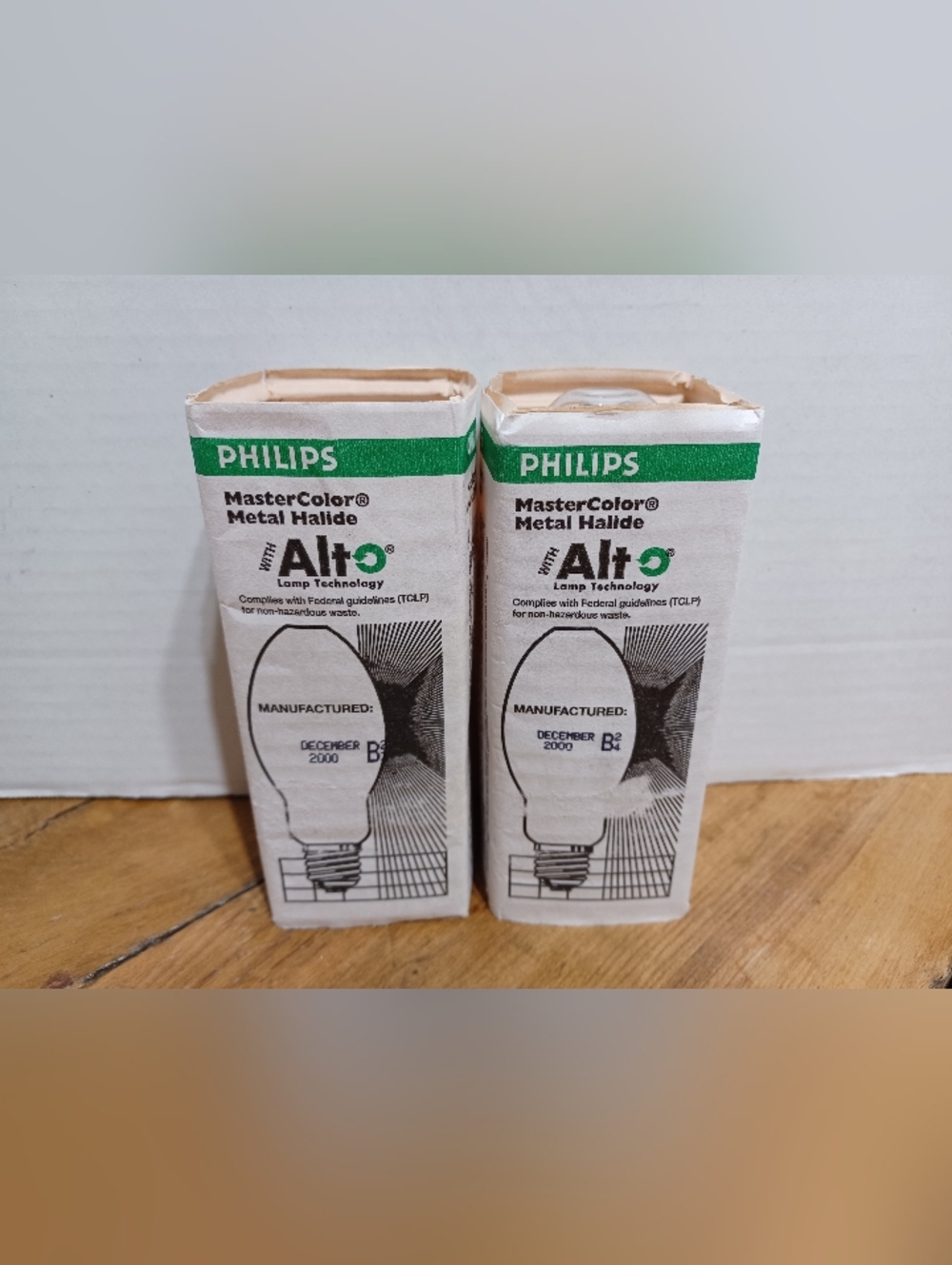 Philips MHC100/U/M/4K ALTO 100w Metal Halide Light Bulb Lot of 2 NEW OLD STOCK